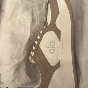 Alo sneakers